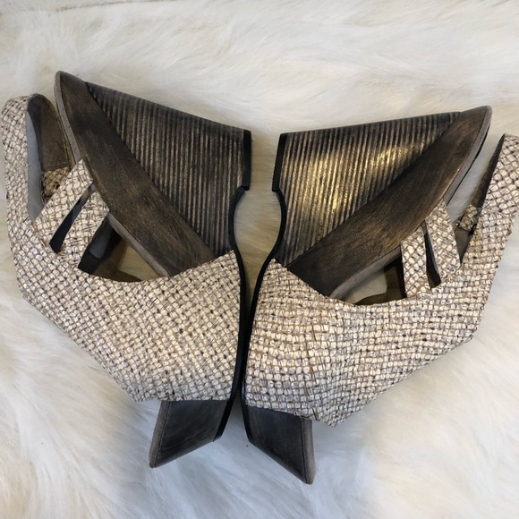 Colleen Cordero Shoes - Colleen Cordero handmade gray snake wedges